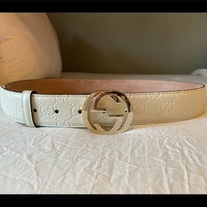 Gucci Signature Leather Belt